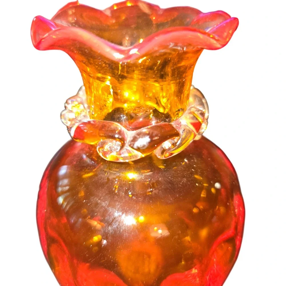 Pilgrim Glass Bud‎ Vase 4.5